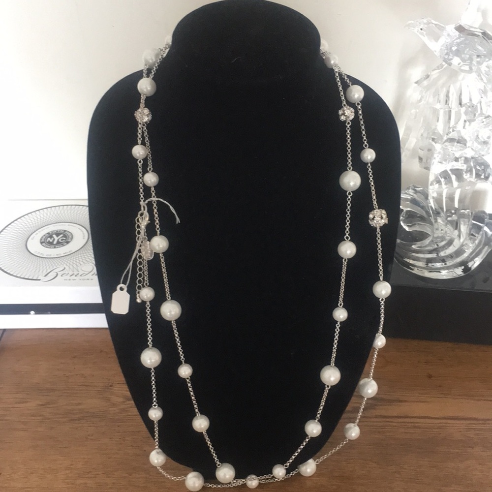 White House Black Market necklace